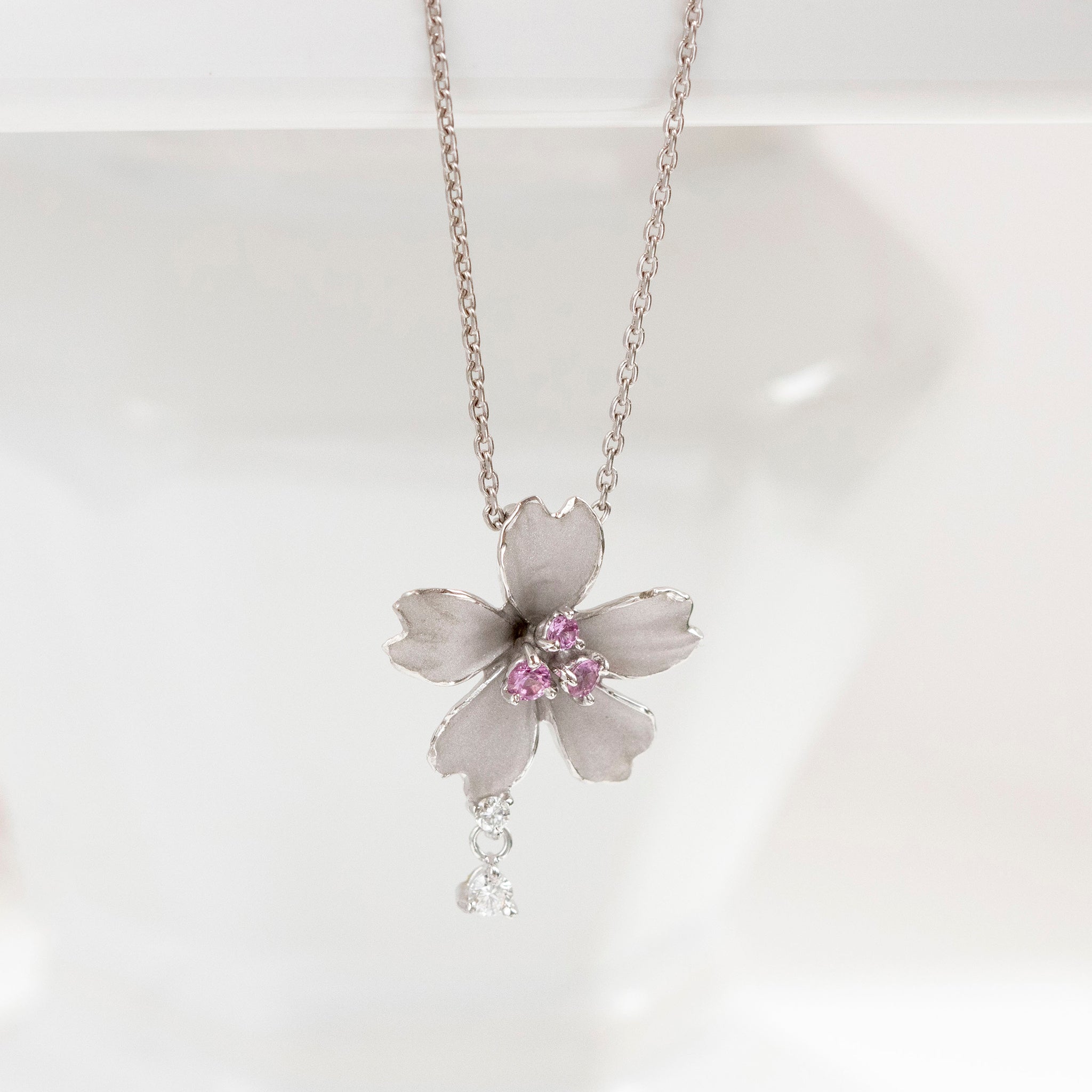 °˖✧大感謝SALE°˖✧限定数✨Pt900 ダイヤモンド0.30ct Flower 2WAY ネックレス